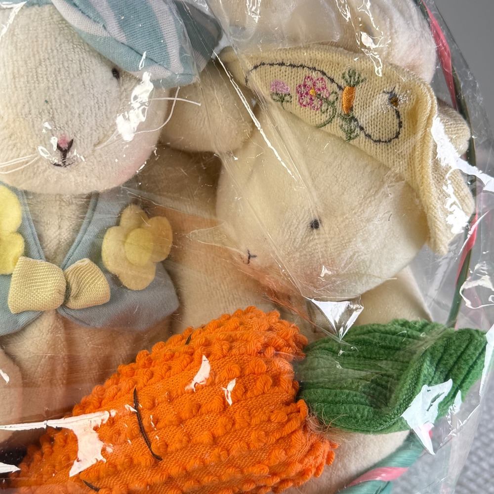 Hallmark Bunnies By The Bay 2002 Easter Basket Plush Set Rabbits Carrot Teal